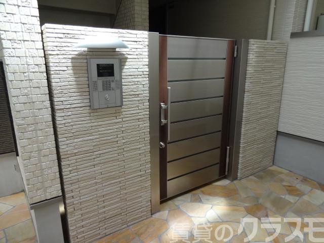 17/22 エントランス