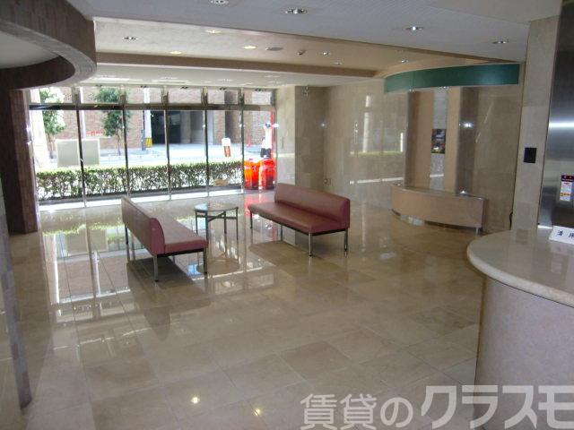 21/26 エントランス