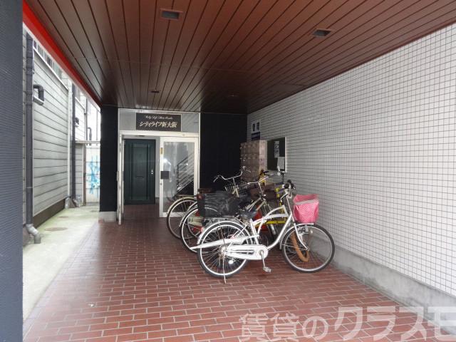 17/21 エントランス