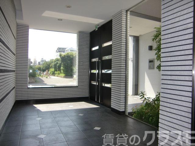 20/24 エントランス