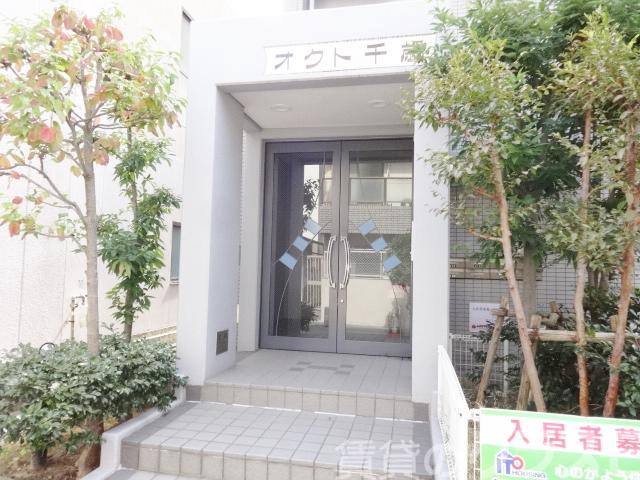 20/24 エントランス