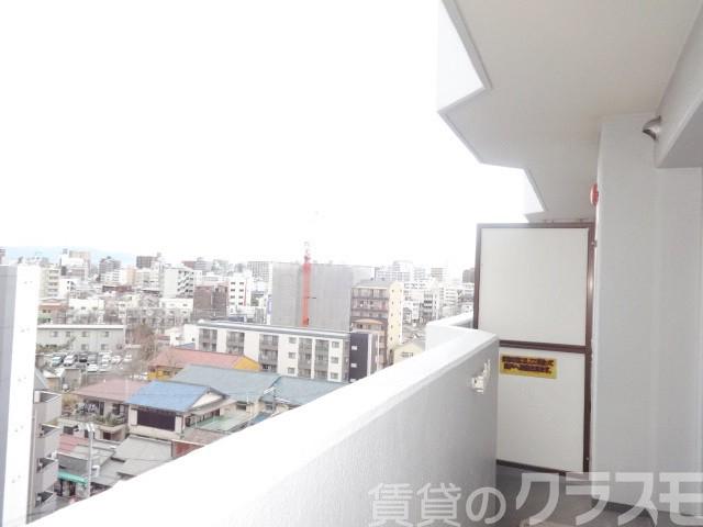16/27 バルコニー