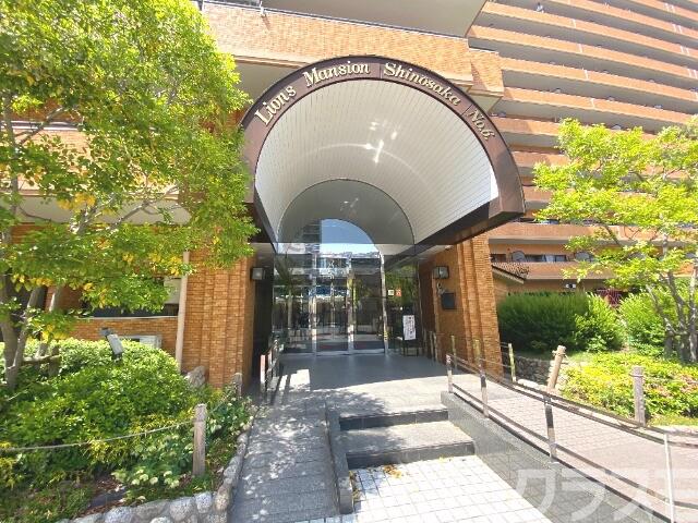 25/30 エントランス