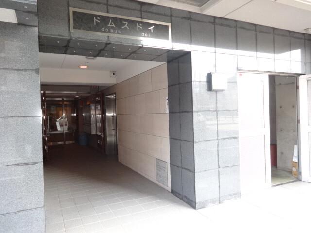 22/25 エントランス