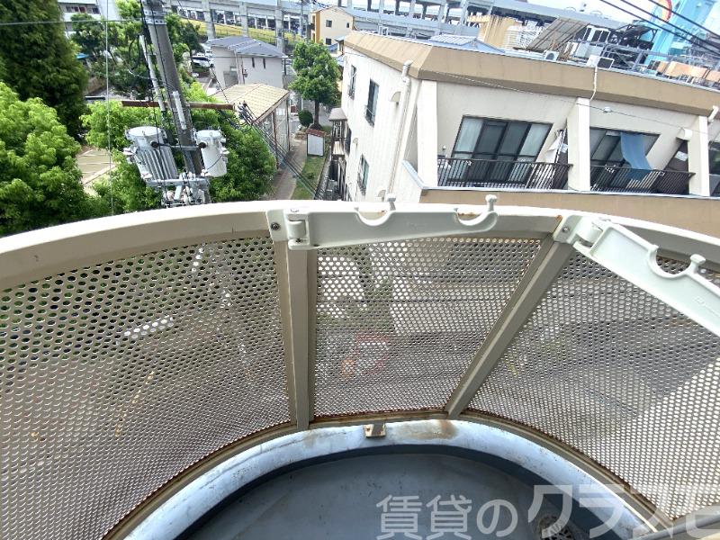 13/22 バルコニー