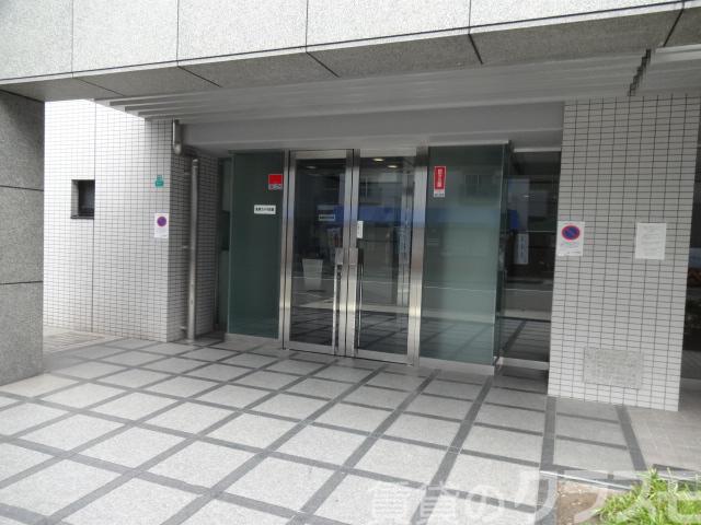 28/30 エントランス