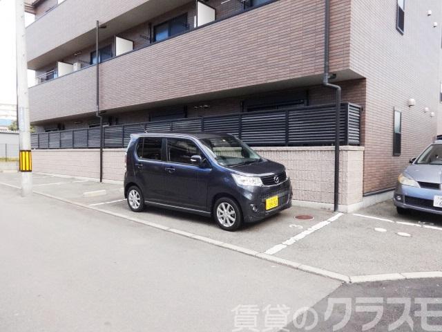 2/6 駐車場