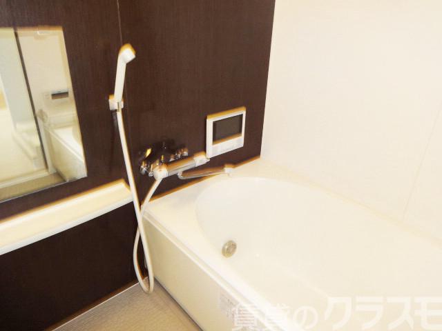 14/28 浴室