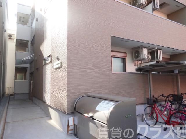 21/26 エントランス