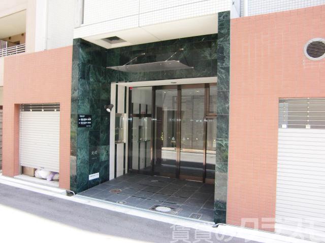 21/27 エントランス