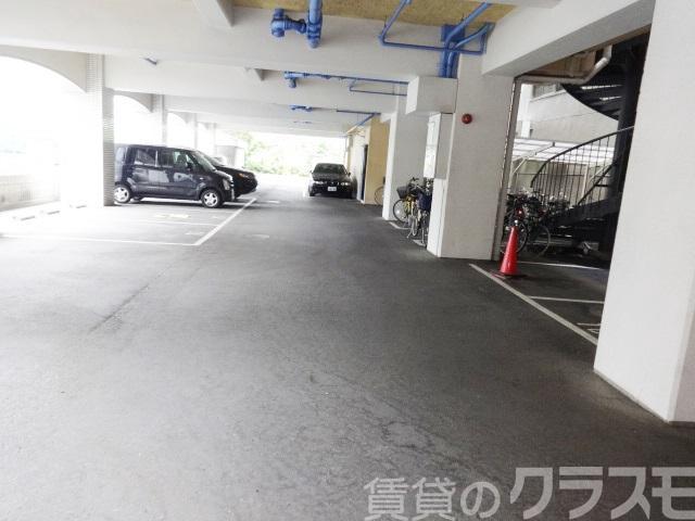 18/24 駐車場