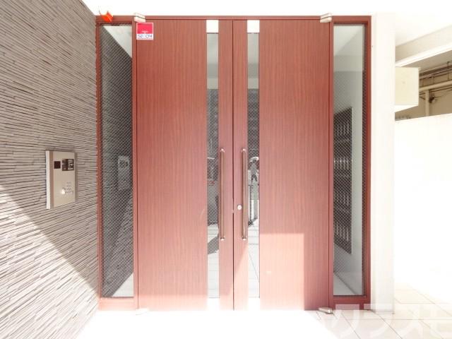 20/27 エントランス