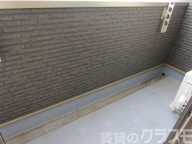 18/28 バルコニー