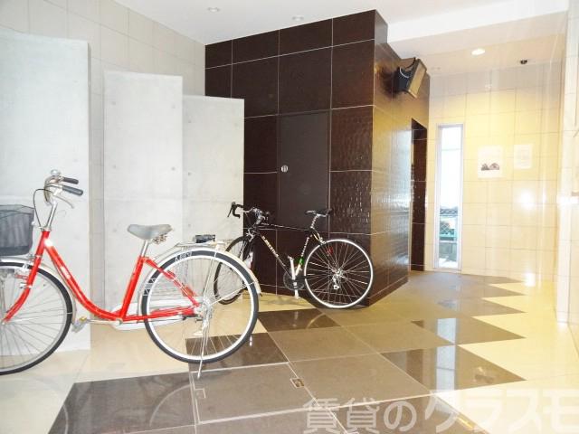 19/25 エントランス