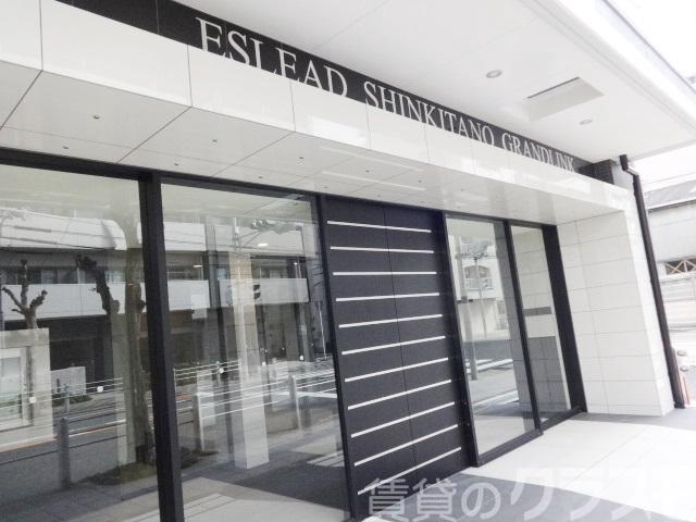 23/29 エントランス