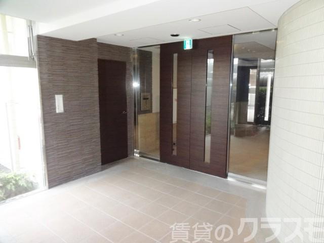 18/24 エントランス