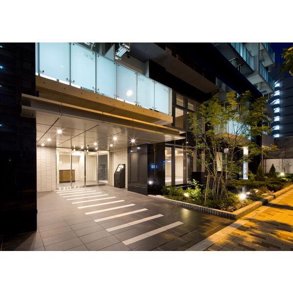 25/30 エントランス