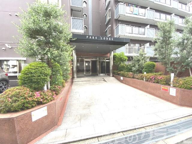 19/25 エントランス