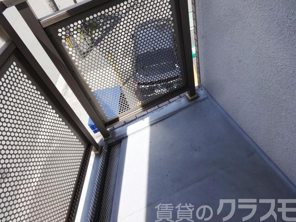 18/30 バルコニー