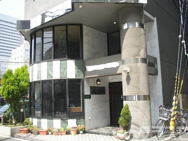 18/24 エントランス