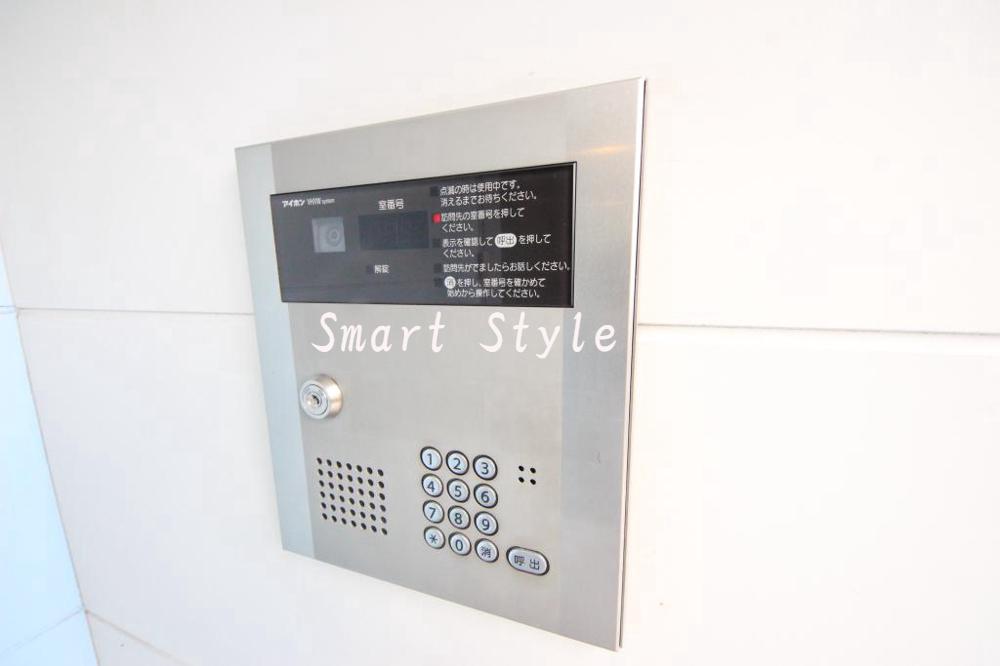 17/27 エントランス