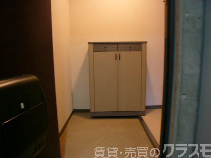 17/30 玄関