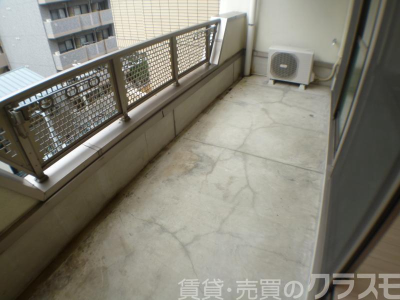 25/30 バルコニー