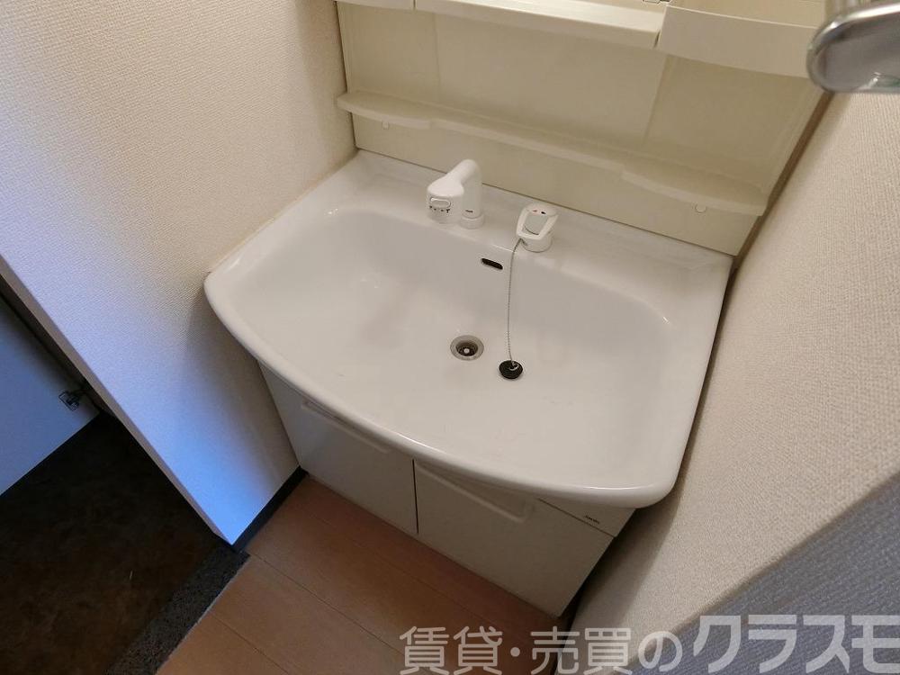 22/30 洗面