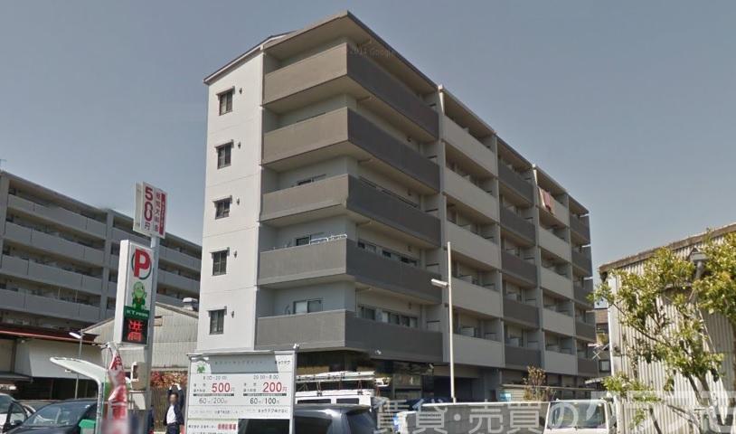 30/30 エントランス