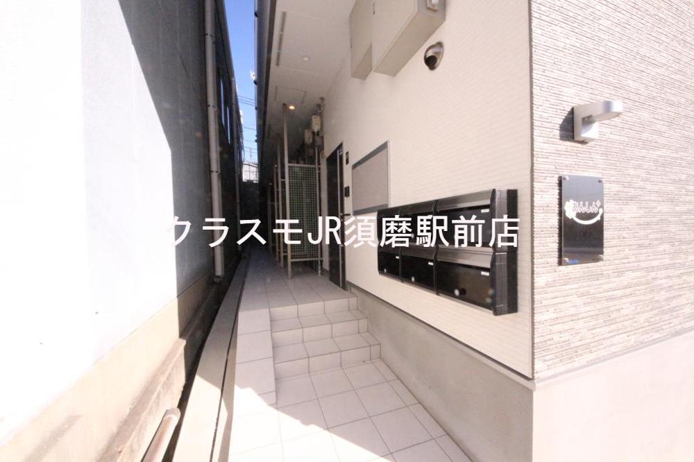 25/30 エントランス