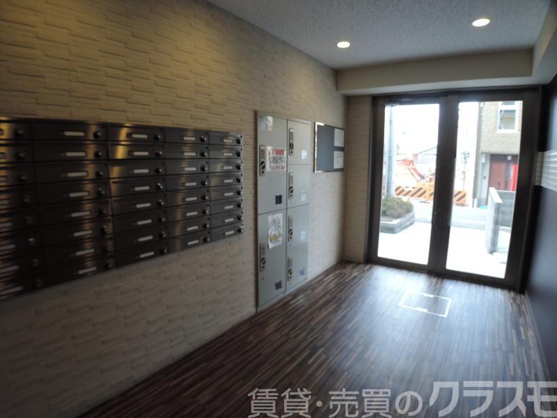 28/30 エントランス