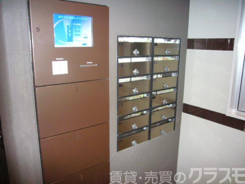 30/30 エントランス