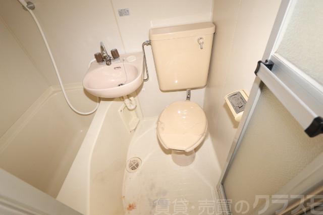 13/16 エントランス