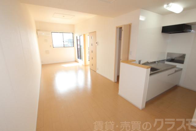 22/25 エントランス