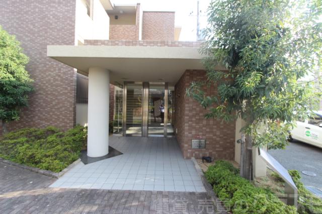 19/21 エントランス