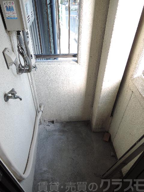 13/16 エントランス