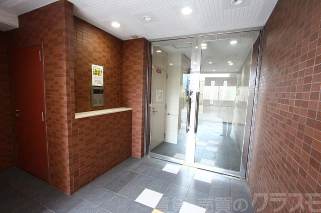 18/22 エントランス