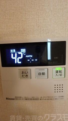 23/26 エントランス