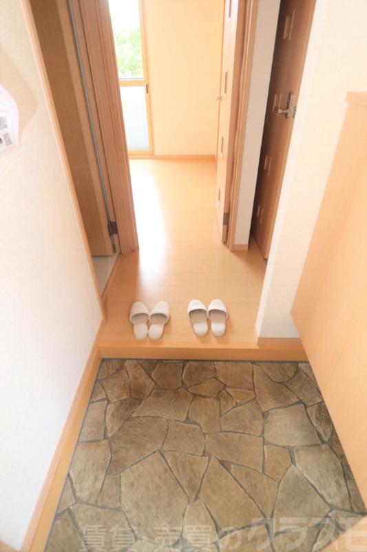 5/18 玄関