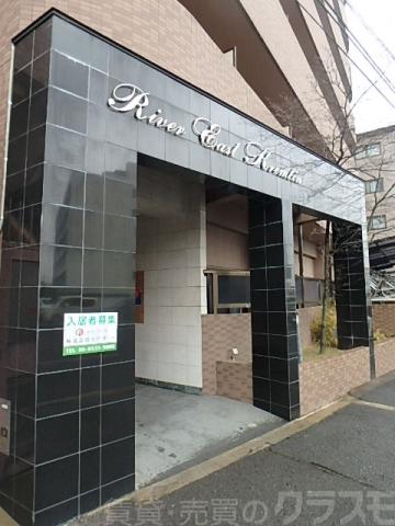 16/19 エントランス