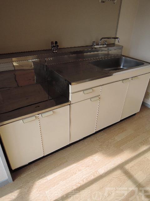 24/28 エントランス