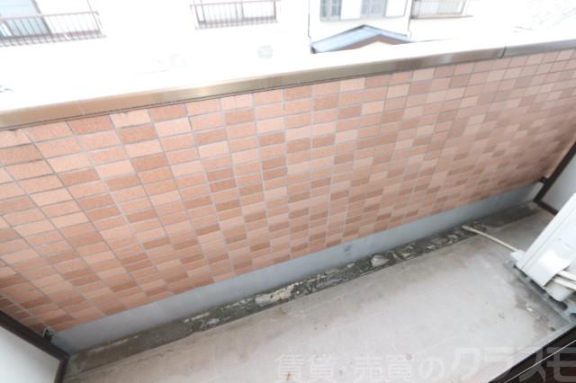 13/19 バルコニー