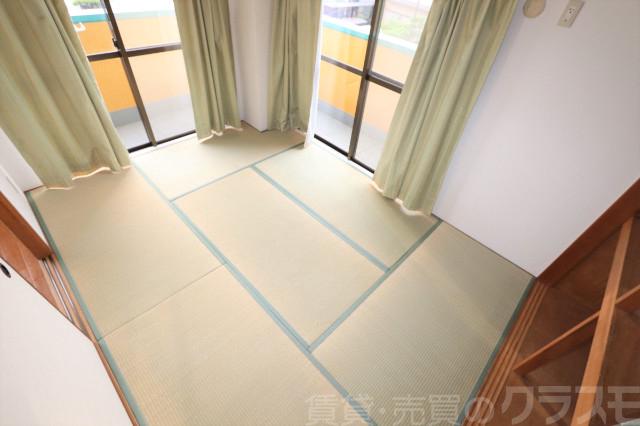 16/19 エントランス