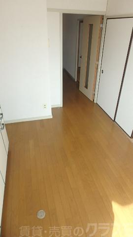 13/16 エントランス