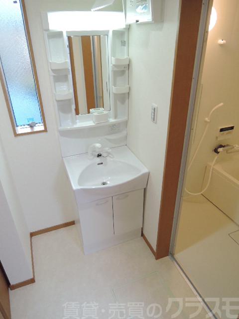 13/23 バルコニー