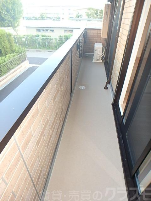 13/30 バルコニー