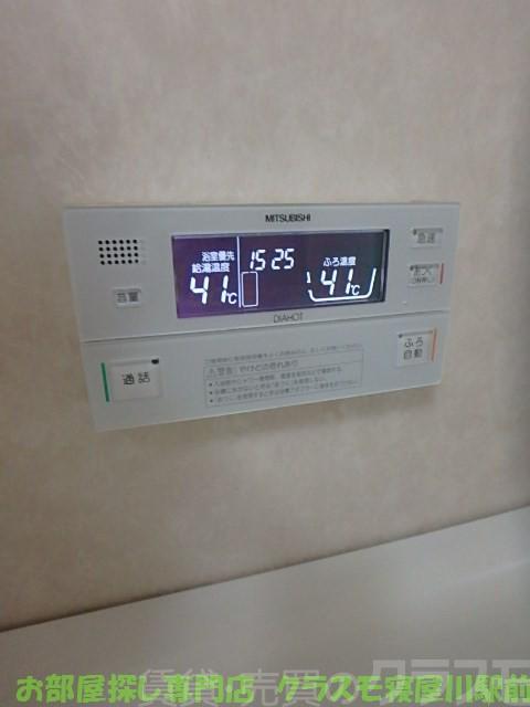 23/28 エントランス