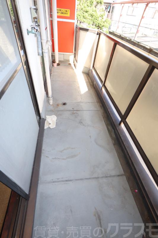 13/18 バルコニー