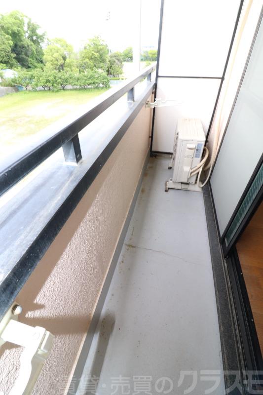 13/18 バルコニー