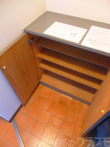 17/19 エントランス